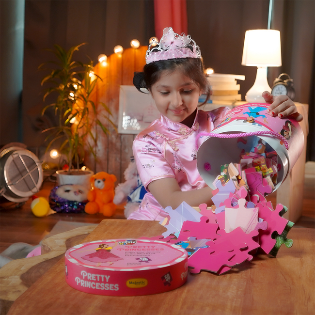 Pretty Princess Puzzle Box for Kids Age 3+ I Fun Toy with 50+ Jigsaw Puzzle Pieces + 1 Board Book