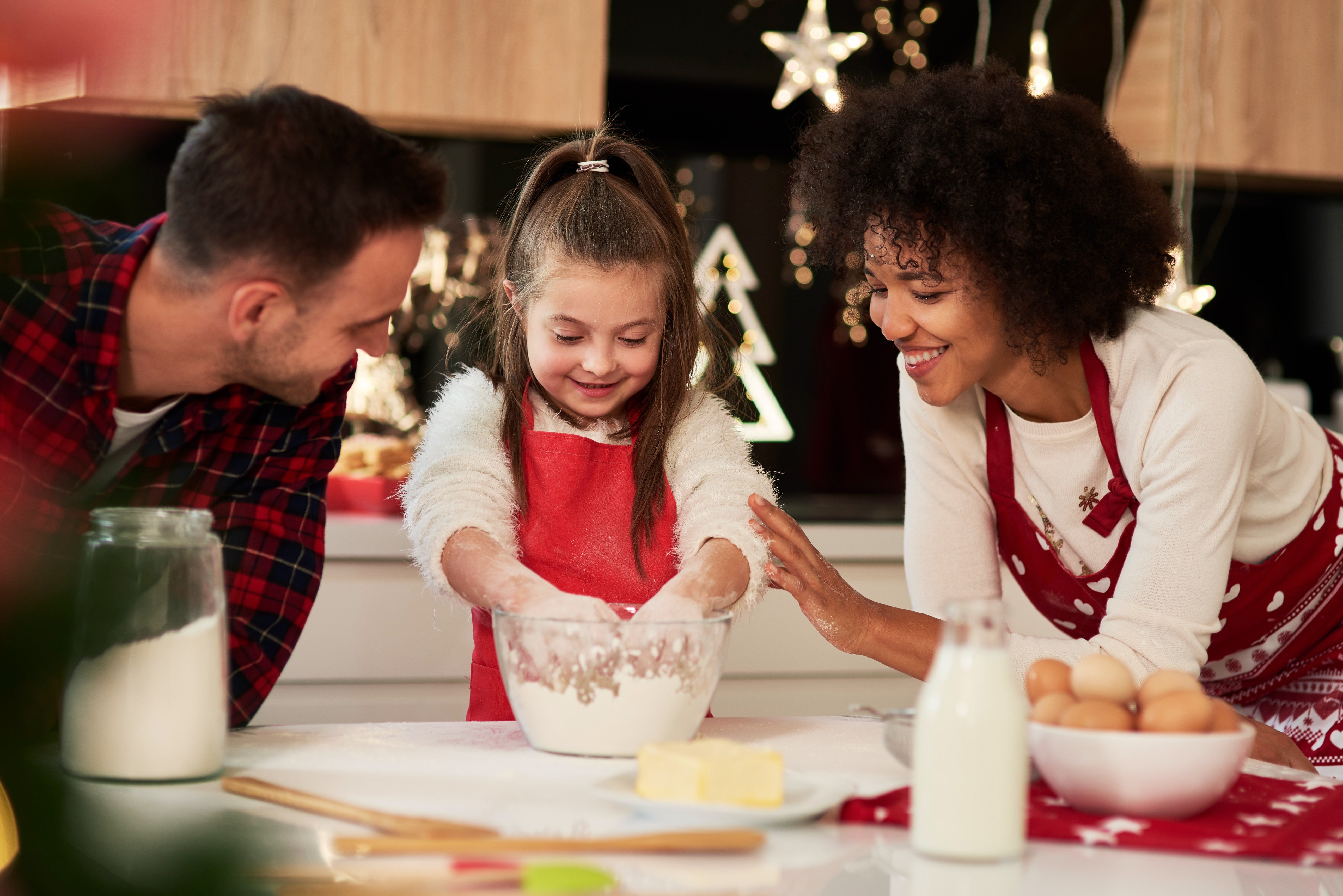 20 Easy Christmas Recipes to Try with Kids this Winter Season